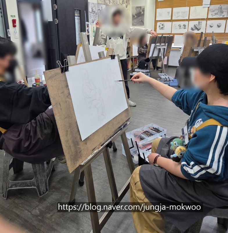 예중예고 399481dea7cb4b6c52a5e1d5a88ea304_1772174026_4502.jpg